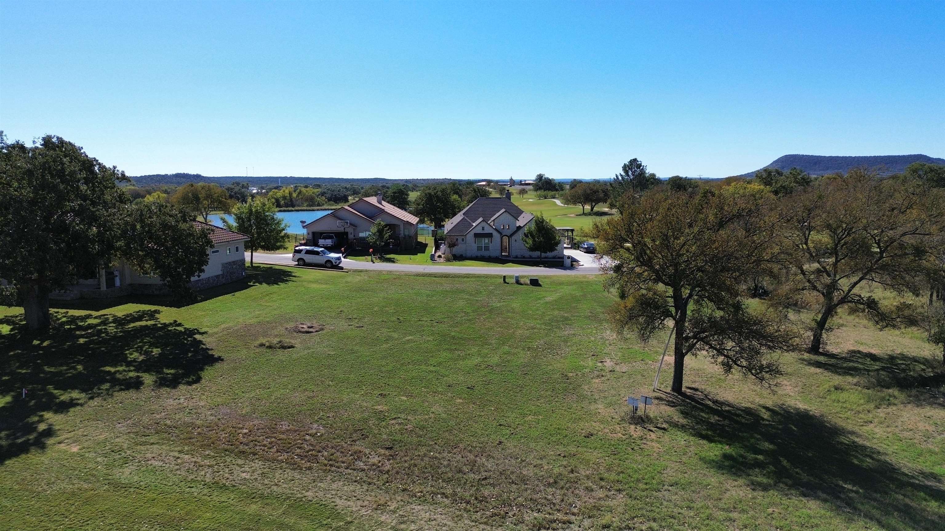 Land in Kingsland 2