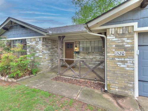 1520 Wind Hill Road, Norman, OK, 73071 | Card Image