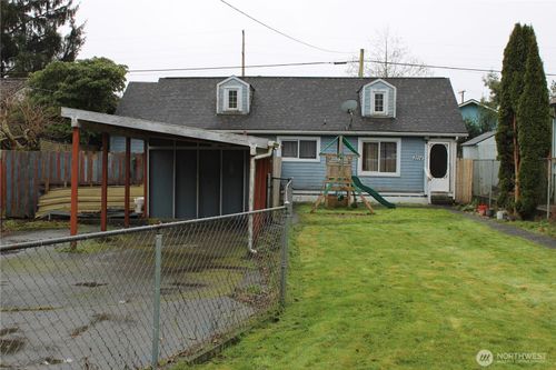 2714 Aberdeen Ave, Hoquiam, WA, 98550-4113 | Card Image