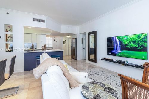 apt-6206-3165 184th St, Aventura, FL, 33160-2469 | Card Image