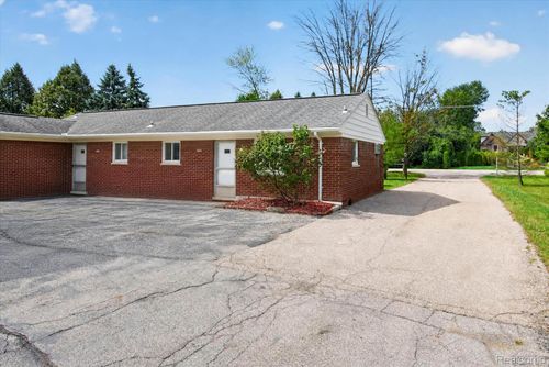 102-22000 Beck Rd, Northville, MI, 48167-3321 | Card Image