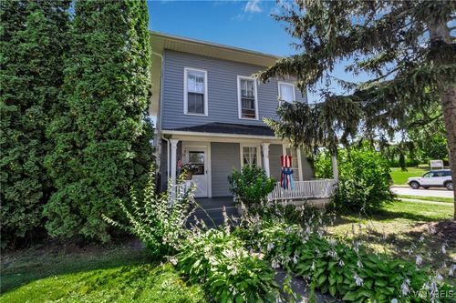 23 Maple St, Batavia, NY, 14020-3134 | Card Image