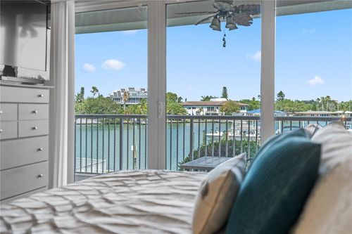 203-3805 Gulf Blvd, ST PETE BEACH, FL, 33706-3952 | Card Image