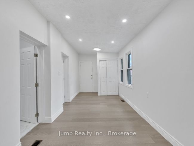 1662 Cadillac St, House other with 5 bedrooms, 3 bathrooms and null parking in Windsor ON | Image 22
