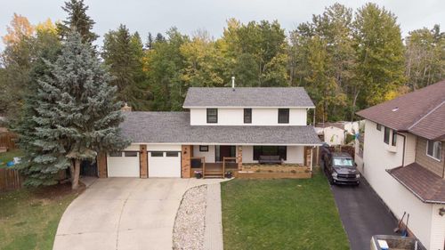 5244-38 Street Cres, Innisfail, AB, T4G1G7 | Card Image