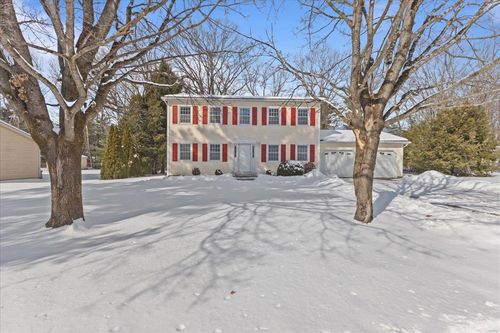 327 Justin Morgan Drive, Colchester, VT, 05446 | Card Image