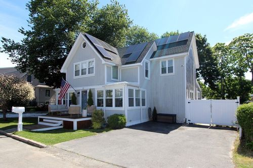 22 Maple St, Wareham, MA, 02571-2090 | Card Image