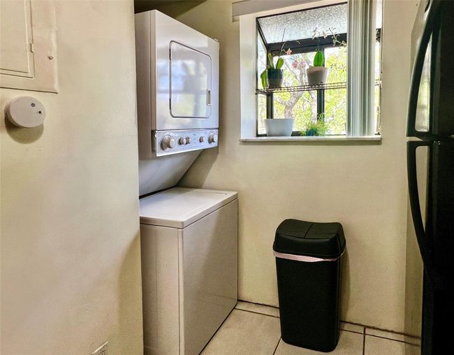 APT-203 - 504 Gardens Dr, Condo with 2 bedrooms, 1 bathrooms and null parking in Pompano Beach FL | Image 9
