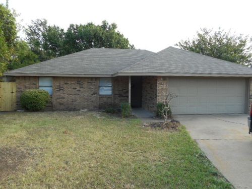 521 E Jay Ct, Desoto, TX, 75115-7113 | Card Image