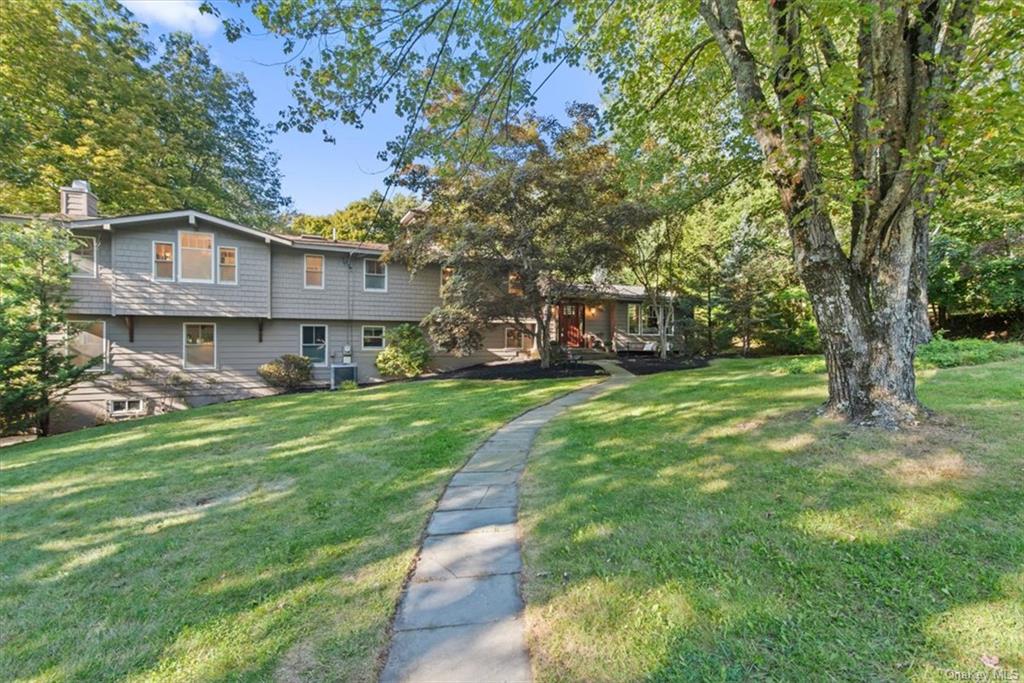 Van Cortlandt Cir, Yorktown Heights, NY 10598