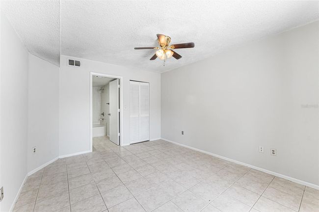 APT-101 - 4035 Angel Oak Ct, Condo with 2 bedrooms, 2 bathrooms and null parking in TAMPA FL | Image 22