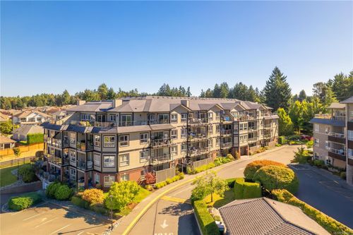 212-6728 Dickinson Rd, Nanaimo, BC, V9V1T3 | Card Image