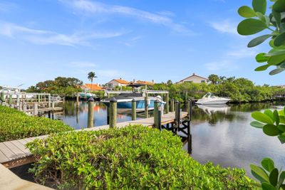 17026 Bay Street, House other with 3 bedrooms, 2 bathrooms and null parking in Jupiter FL | Image 2