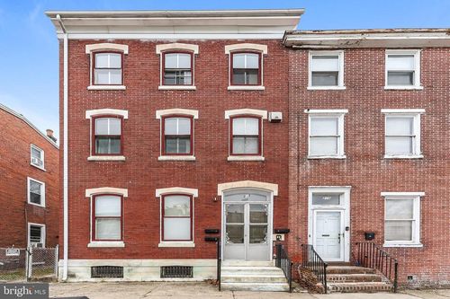 2-212 E Broad St, BURLINGTON, NJ, 08016-1606 | Card Image
