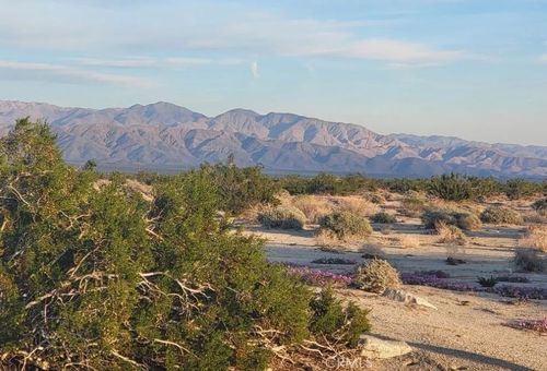 15 Hot Springs Rd, Desert Hot Springs, CA, 92241 | Card Image