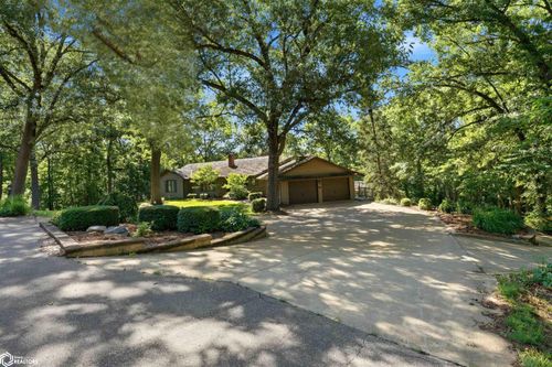 2006 Bittersweet Cir, Mount Pleasant, IA, 52641-8301 | Card Image