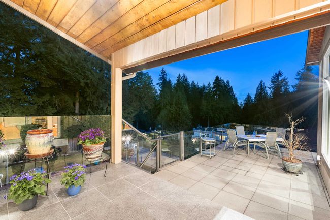 1395 Camridge Road, House other with 6 bedrooms, 3 bathrooms and 6 parking in West Vancouver BC | Image 32