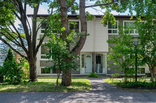 m-15 Banner Rd, Nepean, ON, K2H8T3 | Card Image