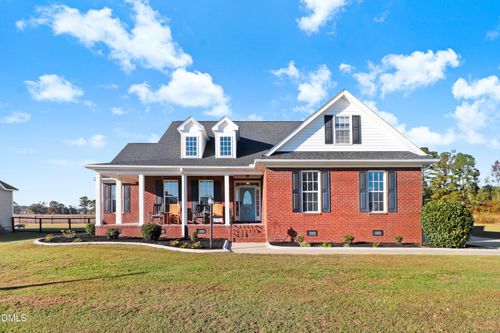 401 Ellington Way, La Grange, NC, 28551-7786 | Card Image