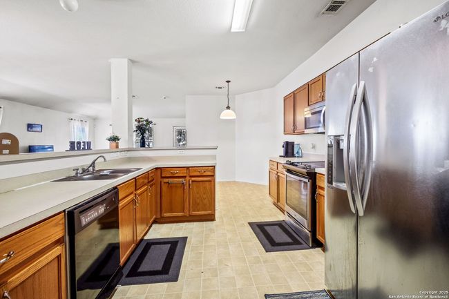 3438 Kodiak Diamond, House other with 3 bedrooms, 2 bathrooms and null parking in San Antonio TX | Image 6