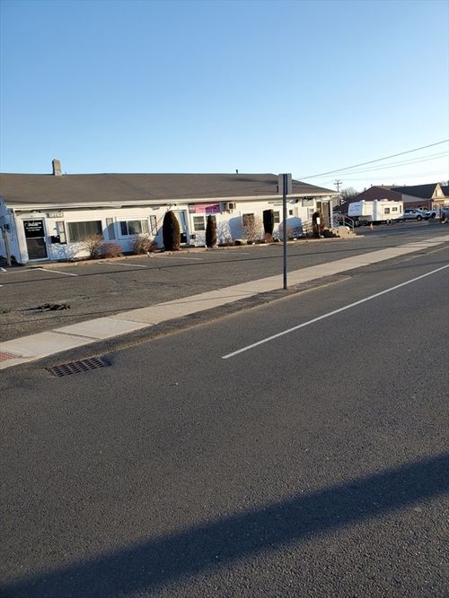 65 Maple St, East Longmeadow, MA, 01028-2783 | Card Image