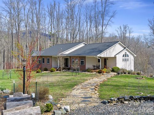12 Riverview Dr, Bakersville, NC, 28705-6444 | Card Image