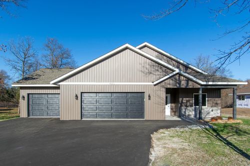 4680 Cedar Scenic Rd, Baxter, MN, 56425-3000 | Card Image