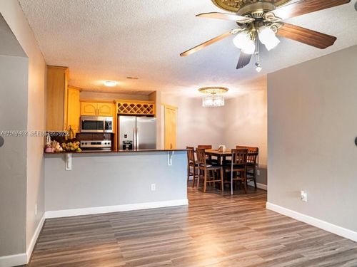 47-6545 W 27th Ct, Hialeah, FL, 33016-2813 | Card Image