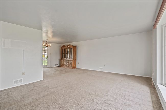 124 Wyndfield Dr, House other with 3 bedrooms, 1 bathrooms and 2 parking in Mount Pleasant PA | Image 5
