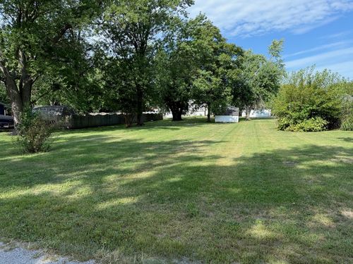 325 N Ridge St, Arcola, IL, 61910-1519 | Card Image