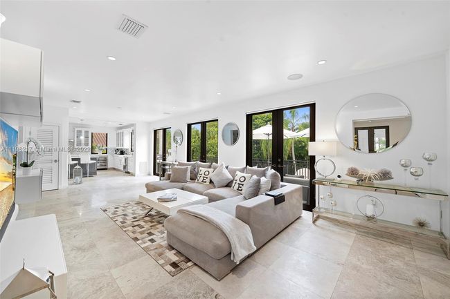 321 Costanera Rd, House other with 5 bedrooms, 7 bathrooms and null parking in Coral Gables FL | Image 9
