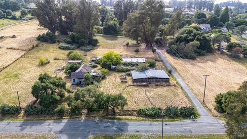 2095 Goodwin Avenue, Penngrove, CA, 94951 | Card Image
