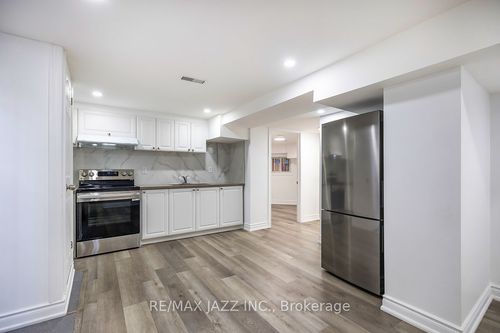 2003 Cedarwood Crt, Pickering, ON, L1X1T8 | Card Image