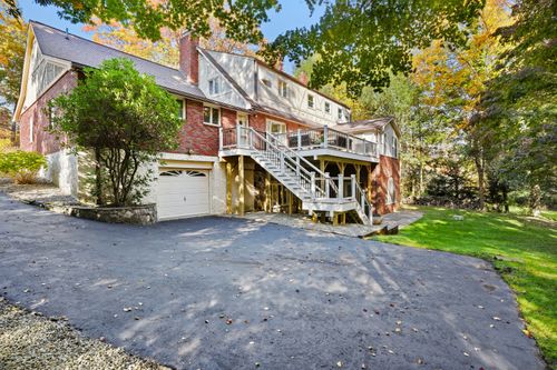 244 Strobel Rd, Trumbull, CT, 06611-3330 | Card Image