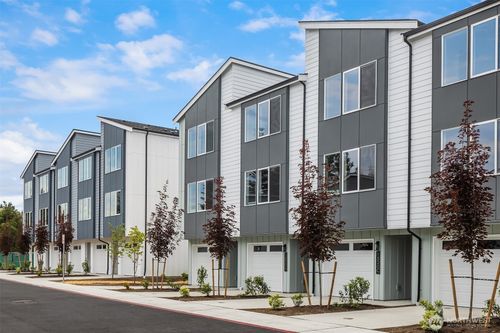 unit-g-1520 Hollow Dale Pl, Everett, WA, 98204-3884 | Card Image