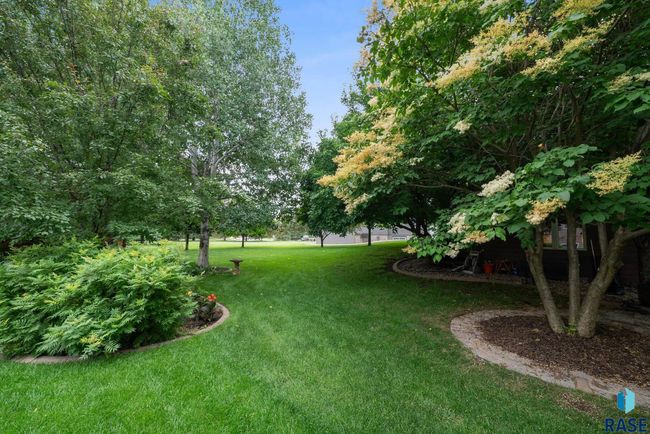 4400 E Aster Cir, House other with 5 bedrooms, 4 bathrooms and null parking in Sioux Falls SD | Image 61