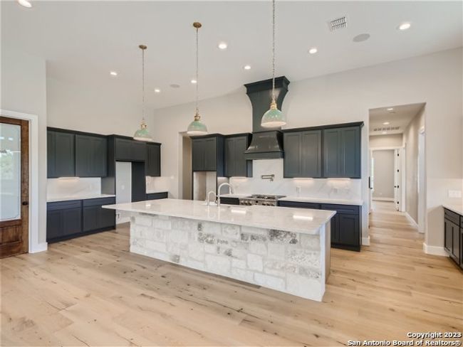 103 River Mountain Dr, House other with 4 bedrooms, 4 bathrooms and null parking in Boerne TX | Image 9