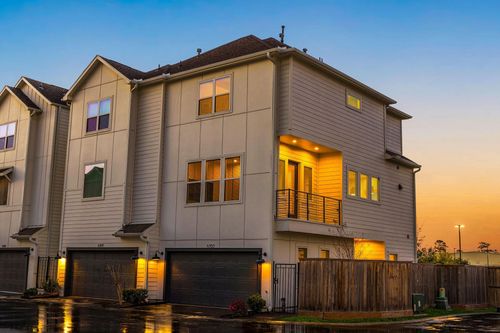 6302 Chelsea Falls Ln, Houston, TX, 77008-3081 | Card Image