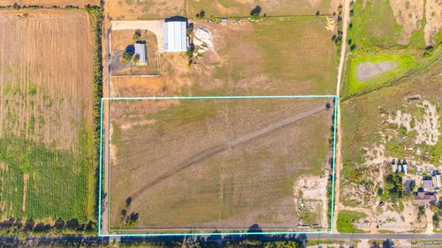 11706 Kinney Rd, Atascosa, TX, 78002 | Card Image