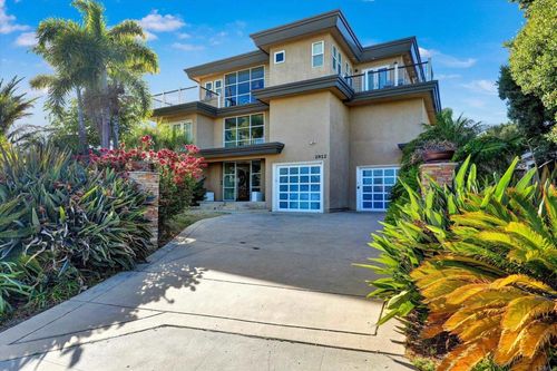 2812 Poinsettia Dr, San Diego, CA, 92106-1126 | Card Image