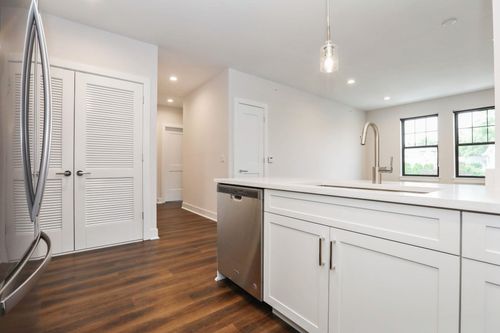 apt-201-110 Market St, Saddle Brook, NJ, 07663-4853 | Card Image