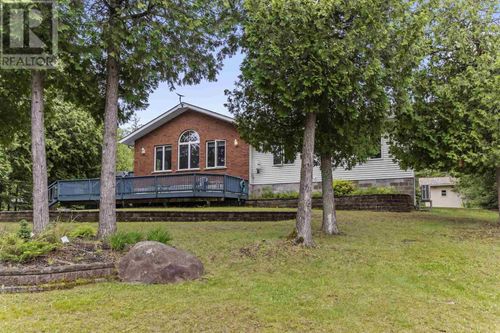 3804 Hamilton Dr, Hilton Beach, ON, P0R1G0 | Card Image