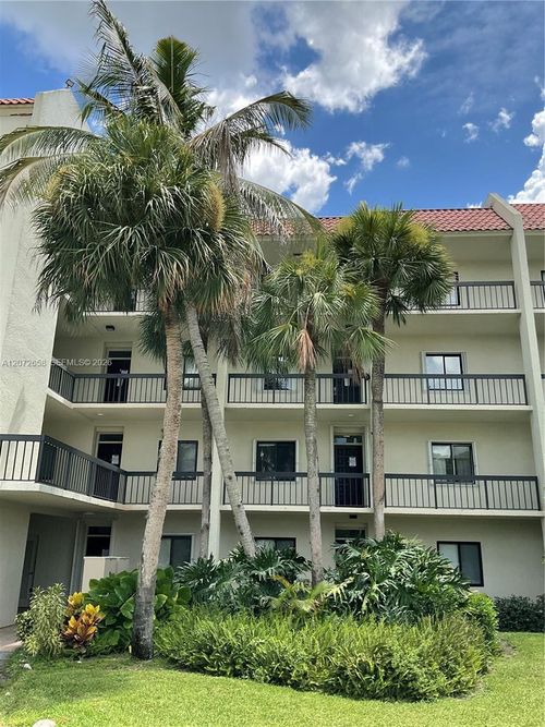 403-3050 Presidential Way, West Palm Beach, FL, 33401-1116 | Card Image