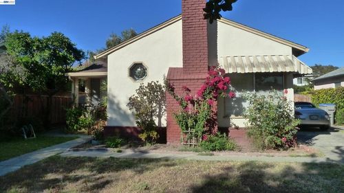 1284 N San Pedro St, San Jose, CA, 95110-1435 | Card Image