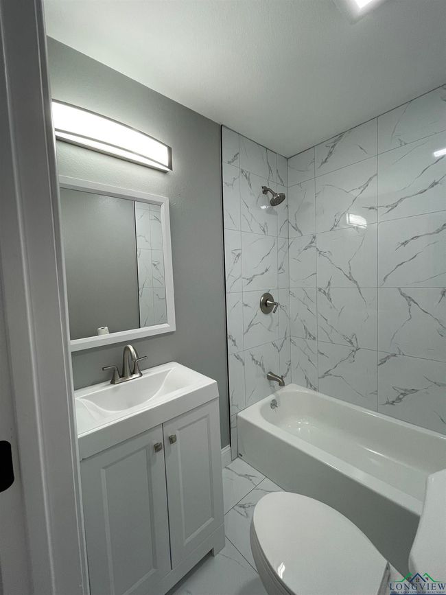 220 E Myrle Ave, House other with 3 bedrooms, 2 bathrooms and null parking in Longview TX | Image 7