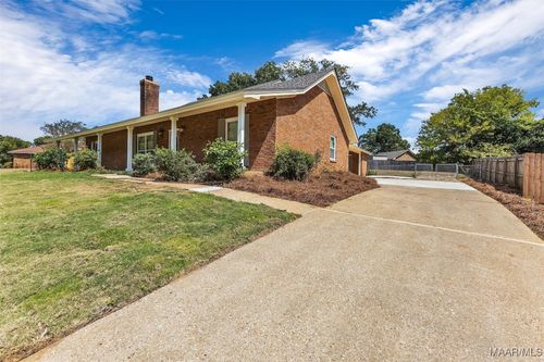 429 Derby Ln, Montgomery, AL, 36109-4623 | Card Image