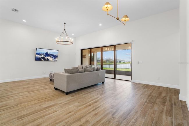 Open Floorplan | Image 15