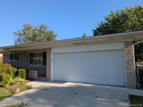 2704 Berkshire Dr, Troy, MI, 48083-2603 | Card Image