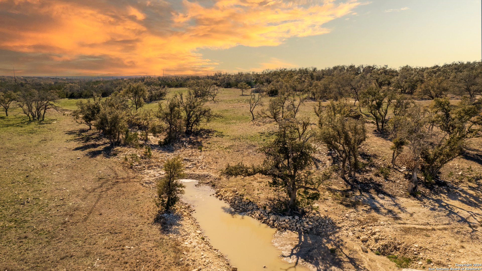 Land in Harper