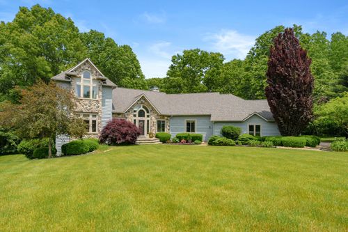 7843 Shepherds Glen Ct, Kalamazoo, MI, 49009-9791 | Card Image